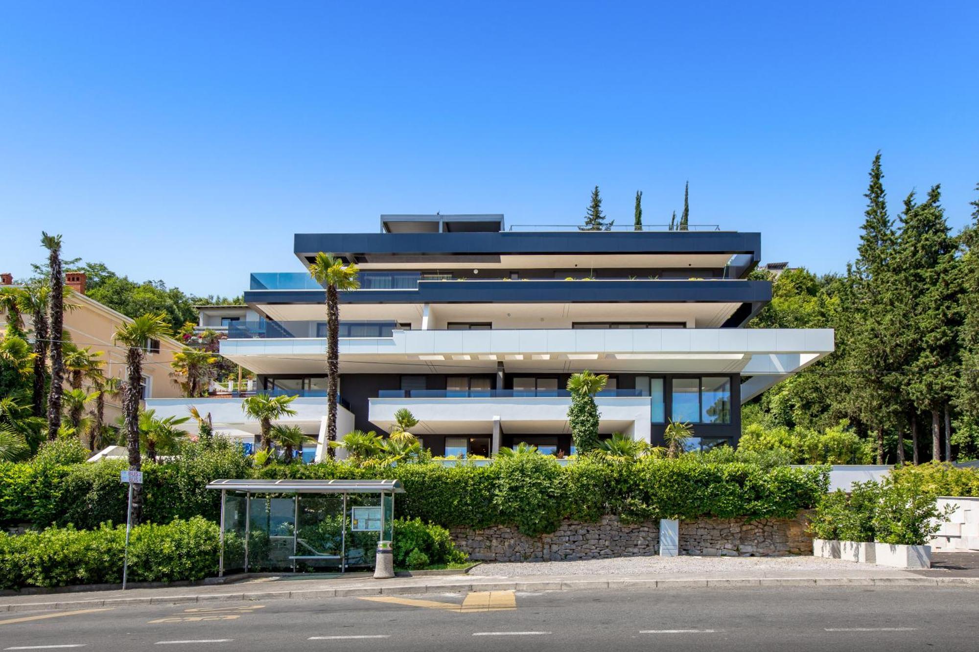Dream By The Sea Apartment *